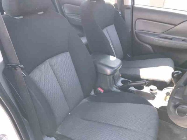 Mitsubishi L200/Triton KL1T 2015-> LF Seat Head Rest