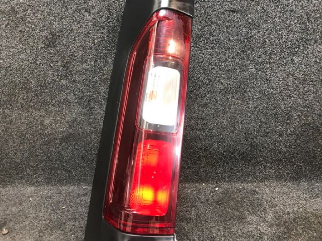 Mitsubishi Express VH20S L Tail Light