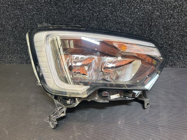 Renault Master L3H2 R Headlight (LED)