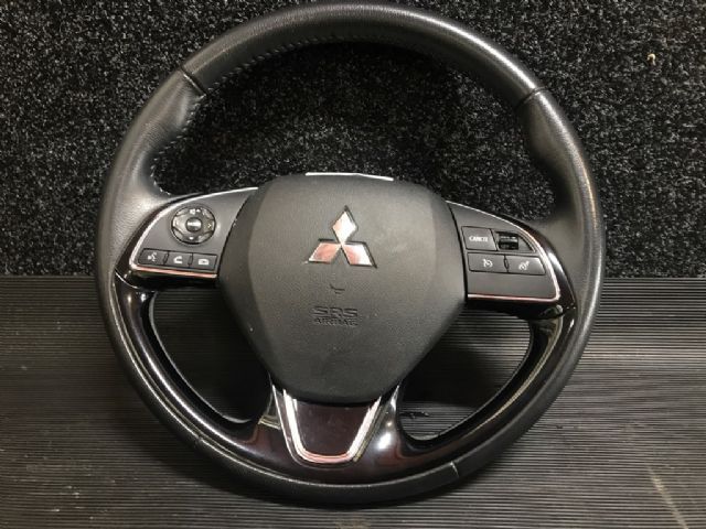 Mitsubishi Outlander GF8 2015->on Steering Wheel