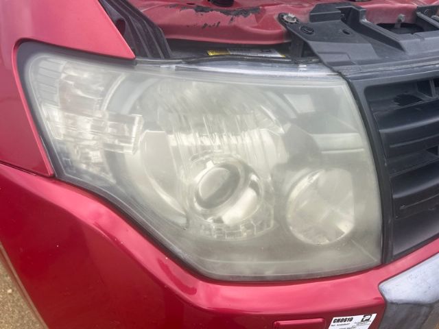 Mitsubishi Pajero V83W R Headlight (HID)