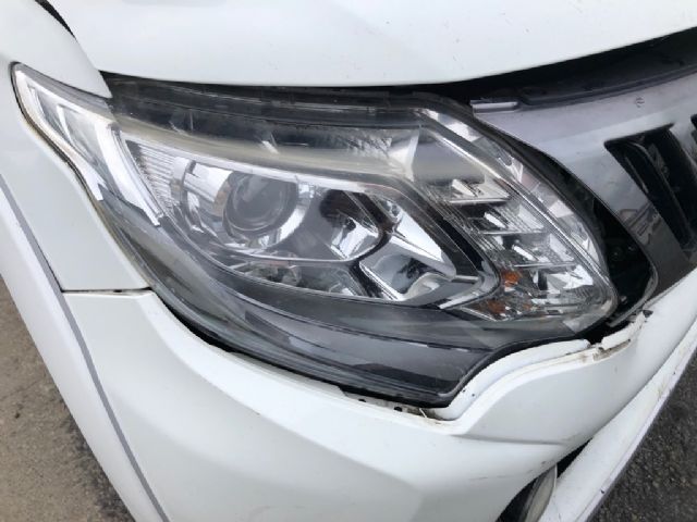 Mitsubishi L200/Triton KL1T 2015-on R Headlight (HID)