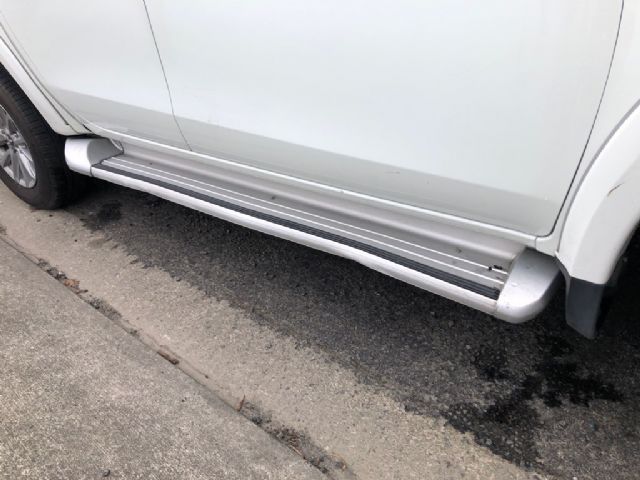 Mitsubishi L200/Triton KL1T 2015-on R Running Board