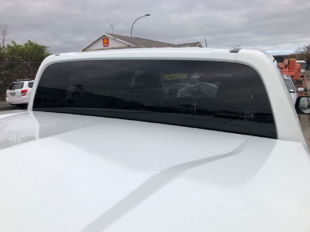 Mitsubishi L200/Triton KL1T 2015-on Rear Screen Glass