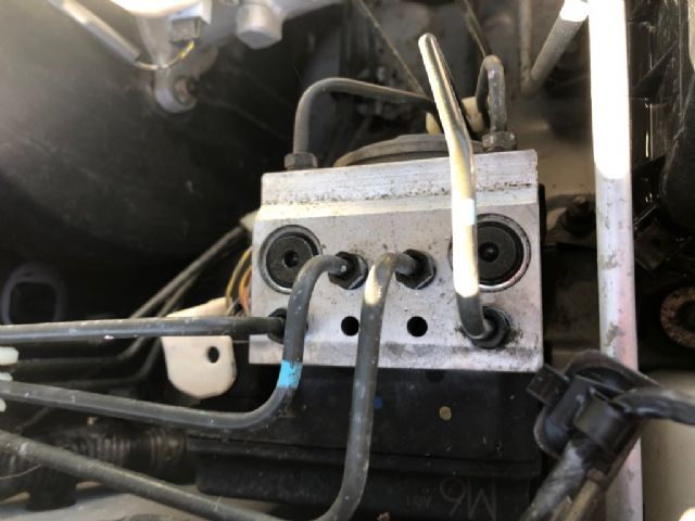Mitsubishi L200/Triton KB8T 2006-on ABS Pump