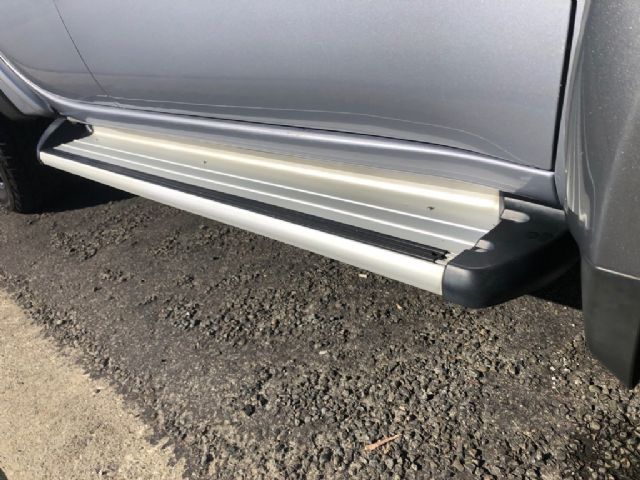 Mitsubishi L200/Triton KB8T 2006-on R Running Board