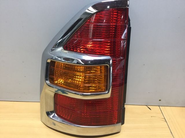 Mitsubishi Pajero V75W L Tail Light
