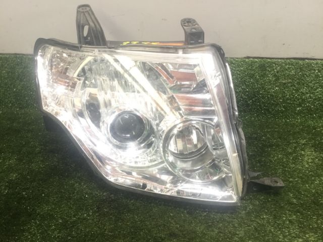 Mitsubishi Pajero V93W R Headlight (HID)