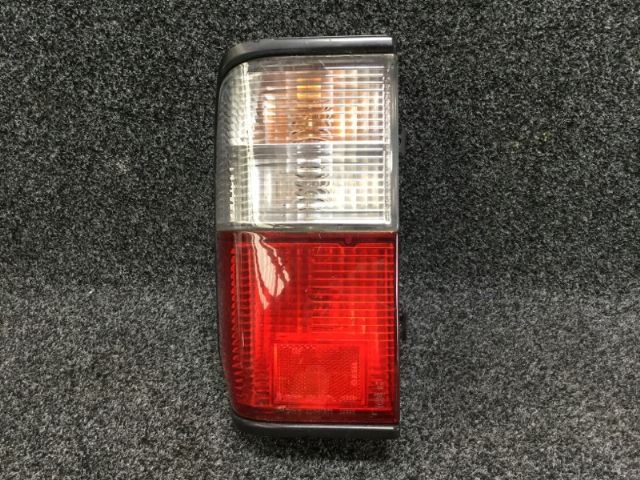 Mitsubishi Delica SK L Tail Light