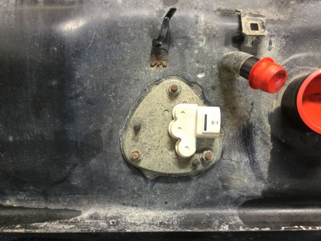 Mitsubishi L200/Triton K67T Fuel Tank Sender Unit