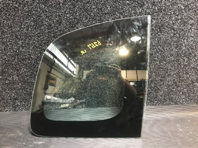 Mitsubishi L200/Triton KL 2019-on LR Door Glass