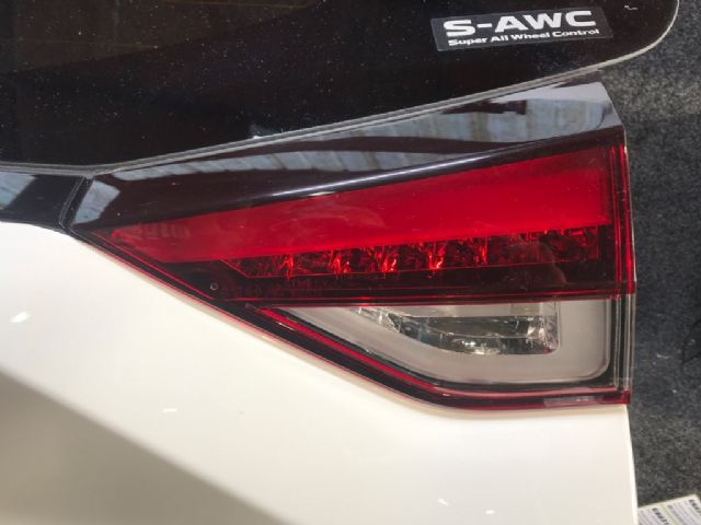 Mitsubishi Eclipse Cross GL3W R Tailgate Light