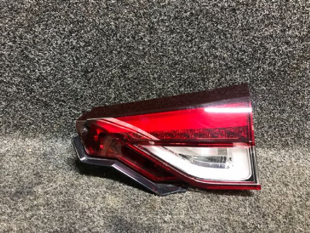 Mitsubishi Eclipse Cross GK1W R Tailgate Light