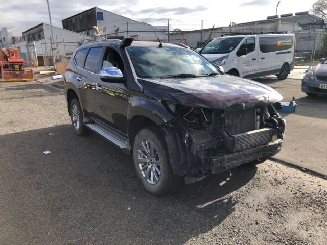 Mitsubishi Pajero Sport KS1