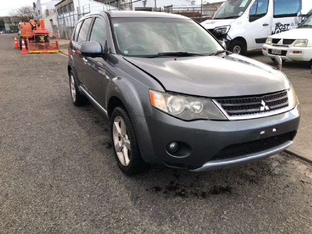 Mitsubishi Outlander CW5W 2006-2012